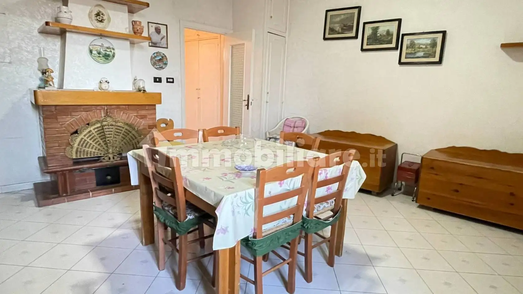 Appartamento in vendita a Napoli