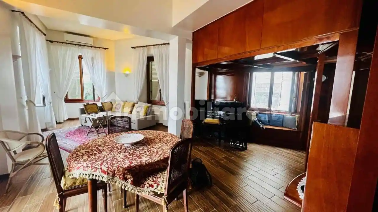 Bilocale ottimo stato, primo piano, Santa Lucia, Napoli - foto 5