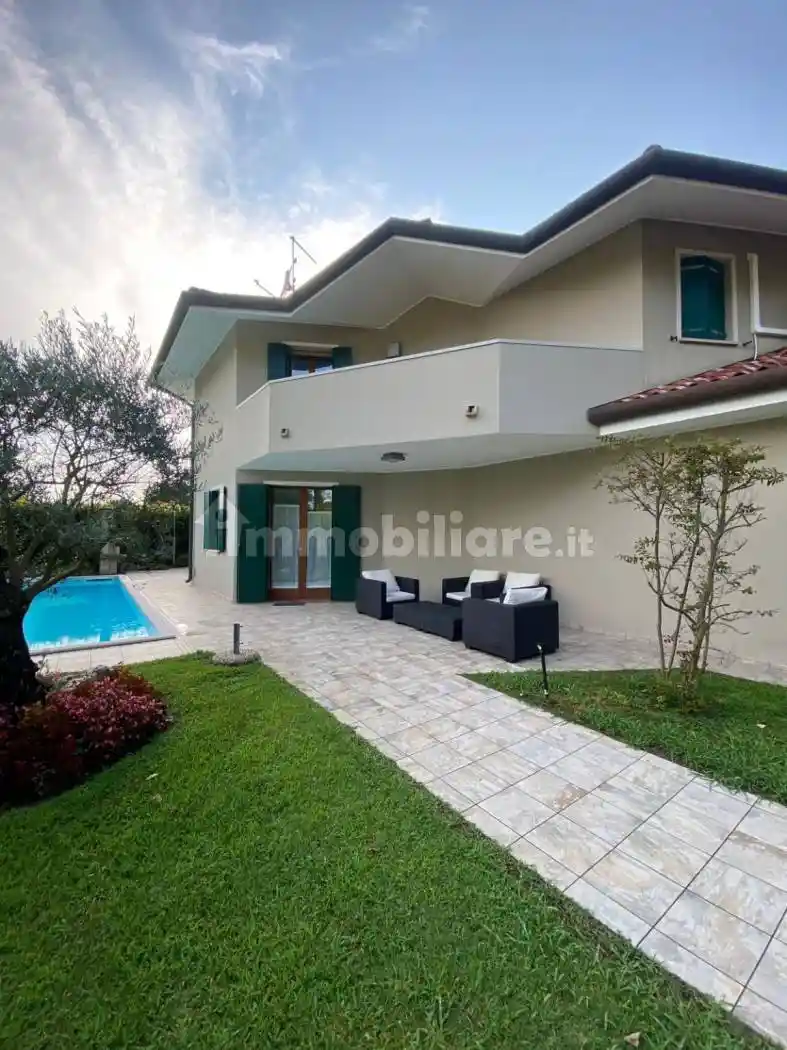 Villa in vendita a Rosolina