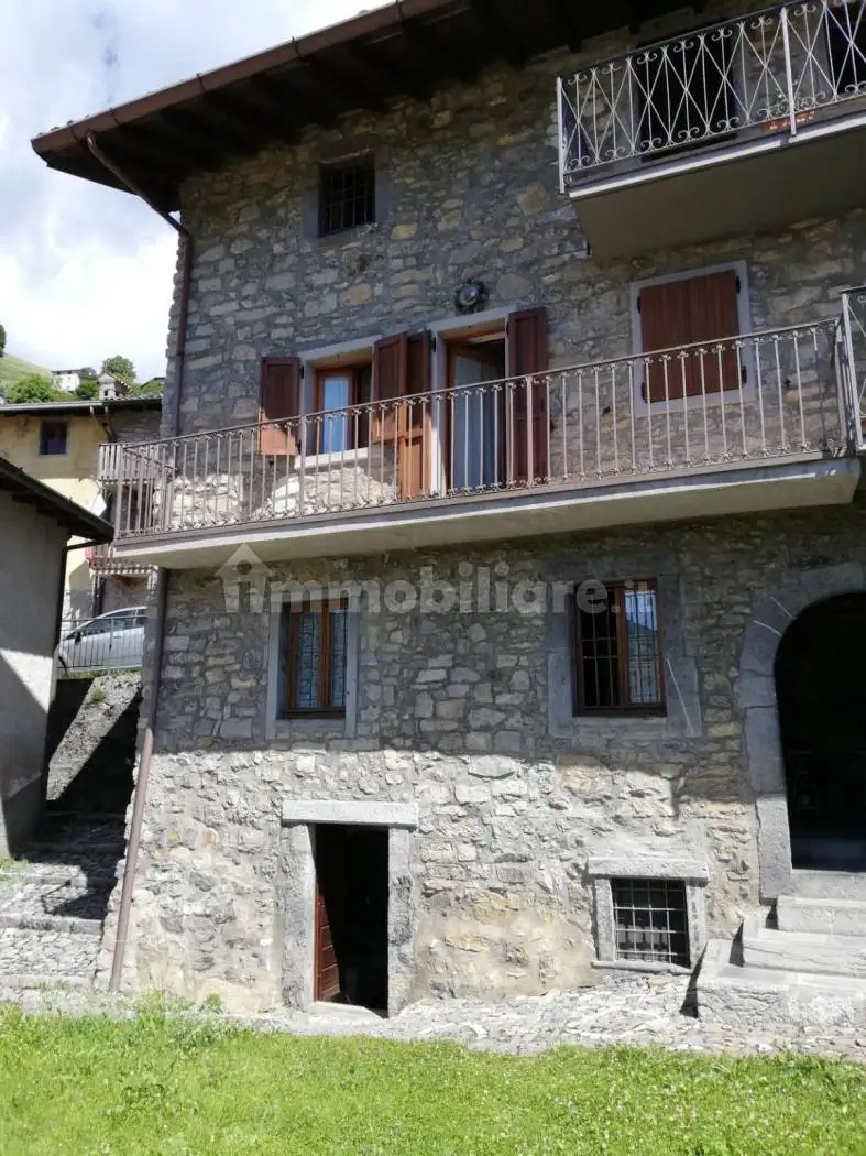 Casa indipendente in vendita a Oneta