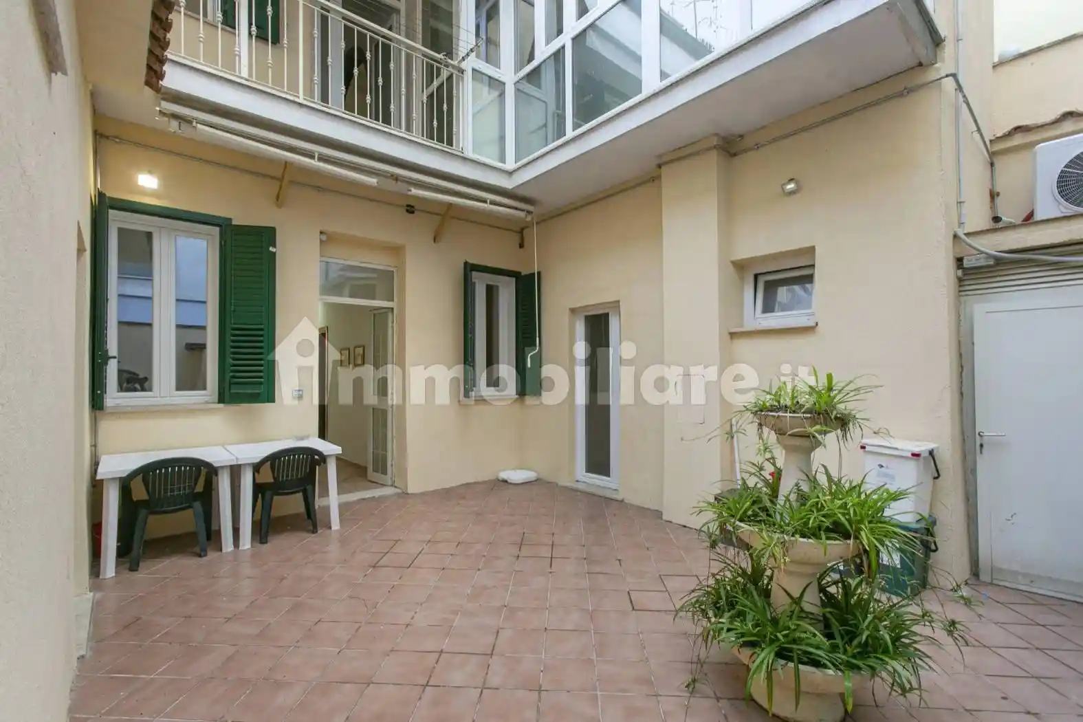 Palazzo - Edificio in vendita a Nettuno