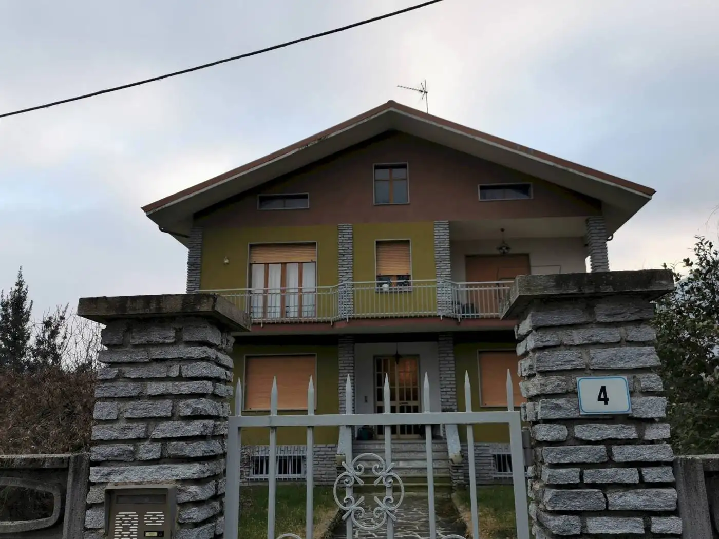 Casa indipendente in affitto a Envie