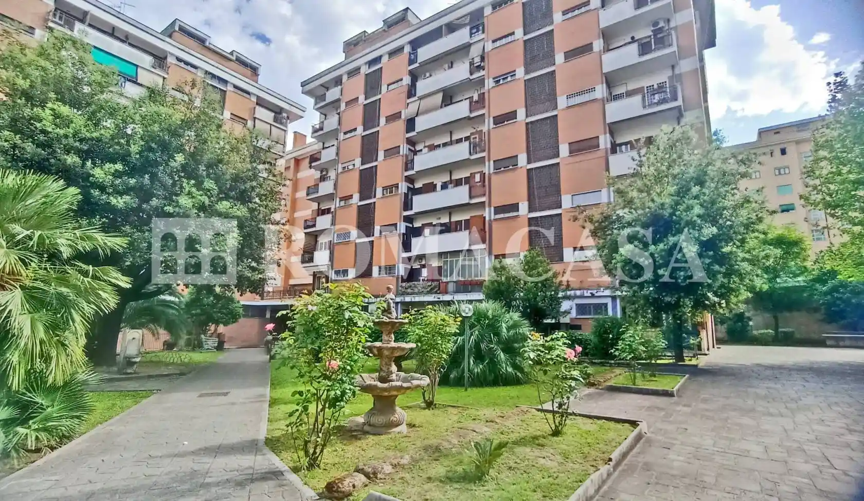 Appartamento in vendita a Roma