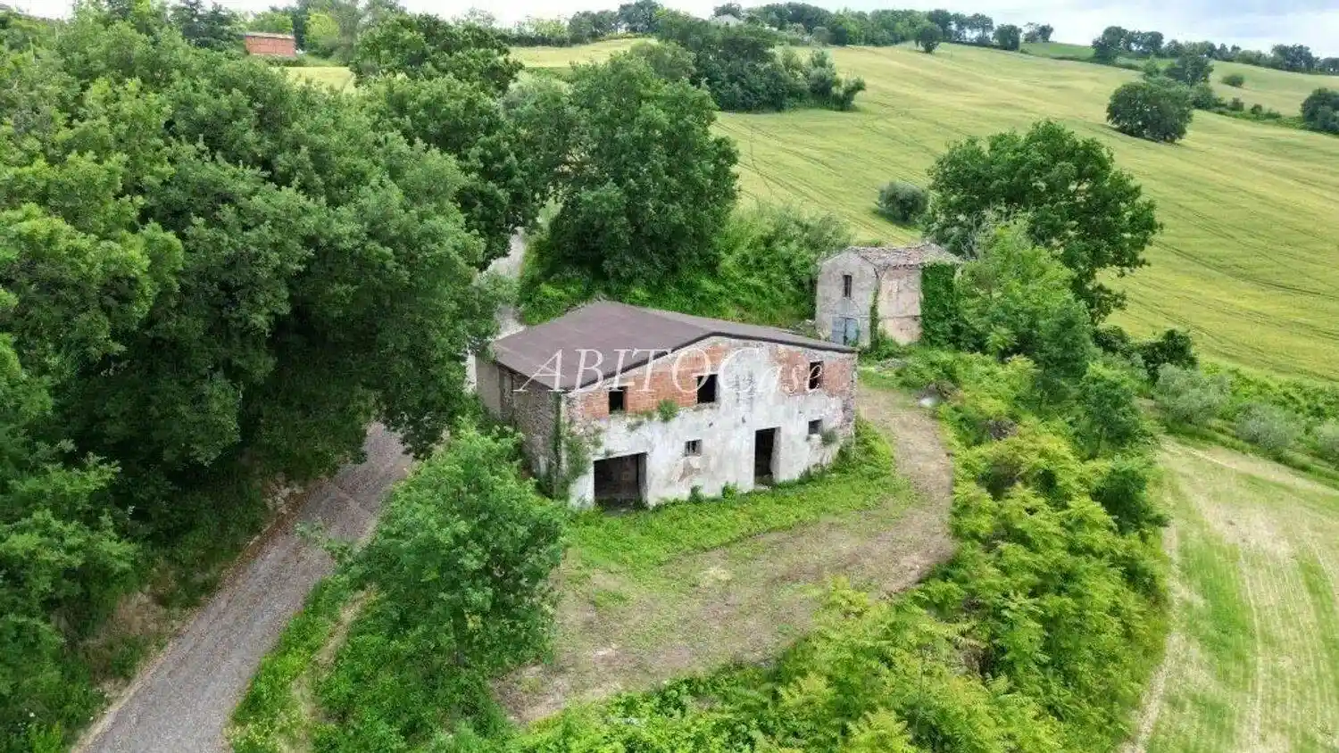 Rustico - Casale in vendita a Arcevia