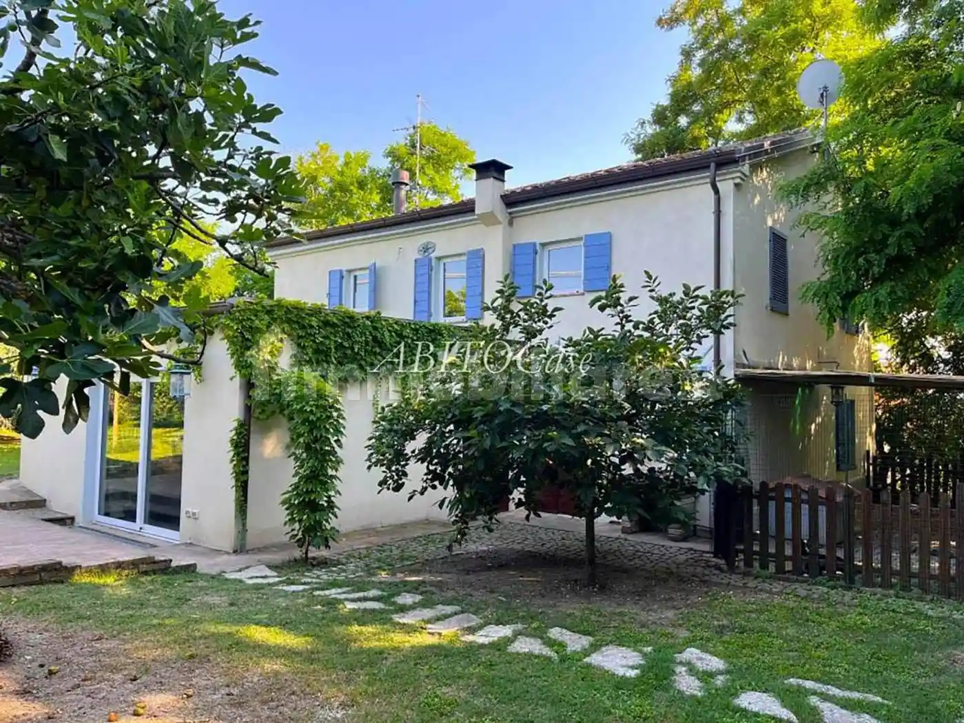 Villa in vendita a Montefelcino