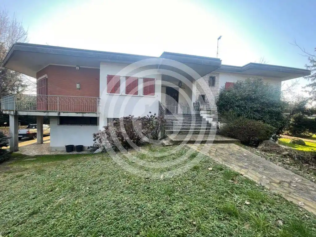 Villa in vendita a Trezzo sull'Adda