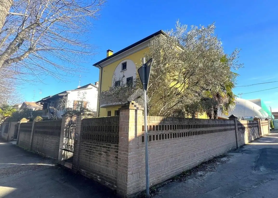 Terratetto unifamiliare via gadda 68, Centro, Camposanto - foto 2