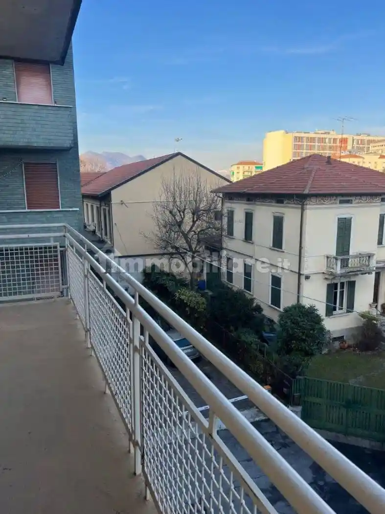 Bilocale via Piave 21, Centro, Varese - foto 5