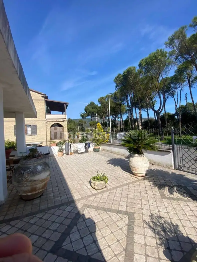 Villa unifamiliare via Martiri d'Ungheria 14, Centro, Castelforte - foto 3