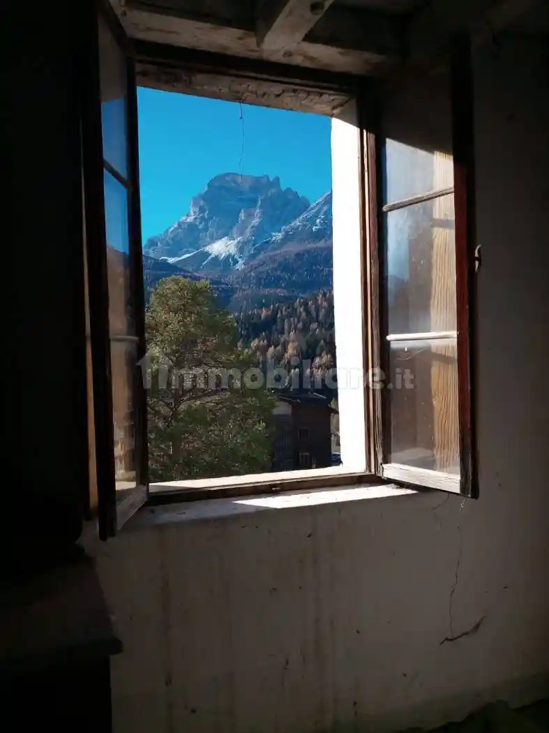 Palazzo - Edificio in vendita a San Vito di Cadore