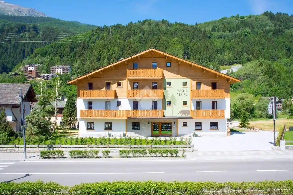 Palazzo - Edificio in vendita a Bormio