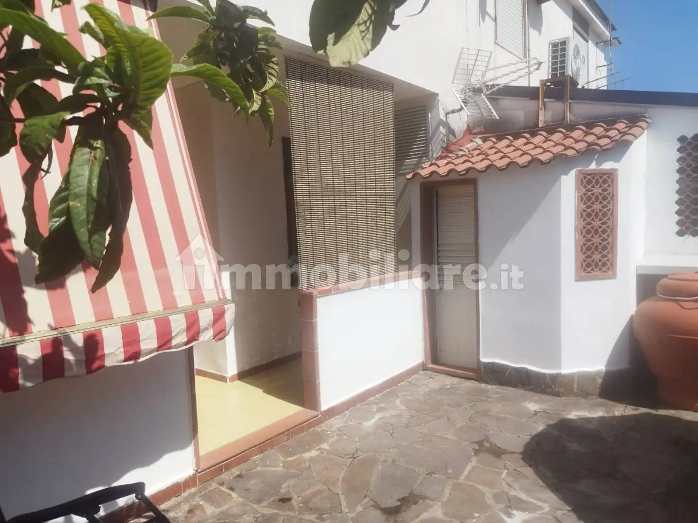 Appartamento in villa viale Carrao, Cropani - foto 2