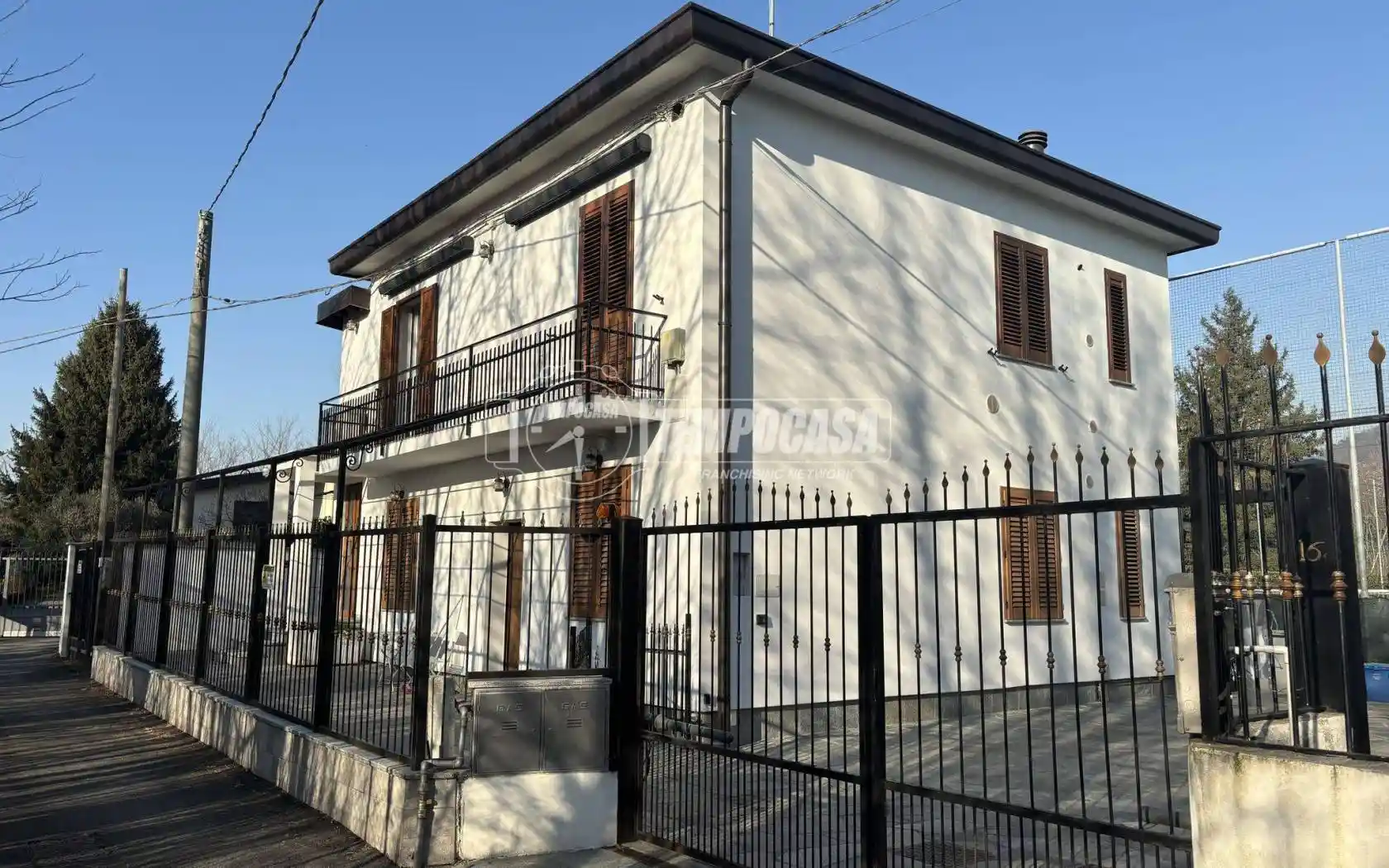 Casa indipendente in vendita a Como