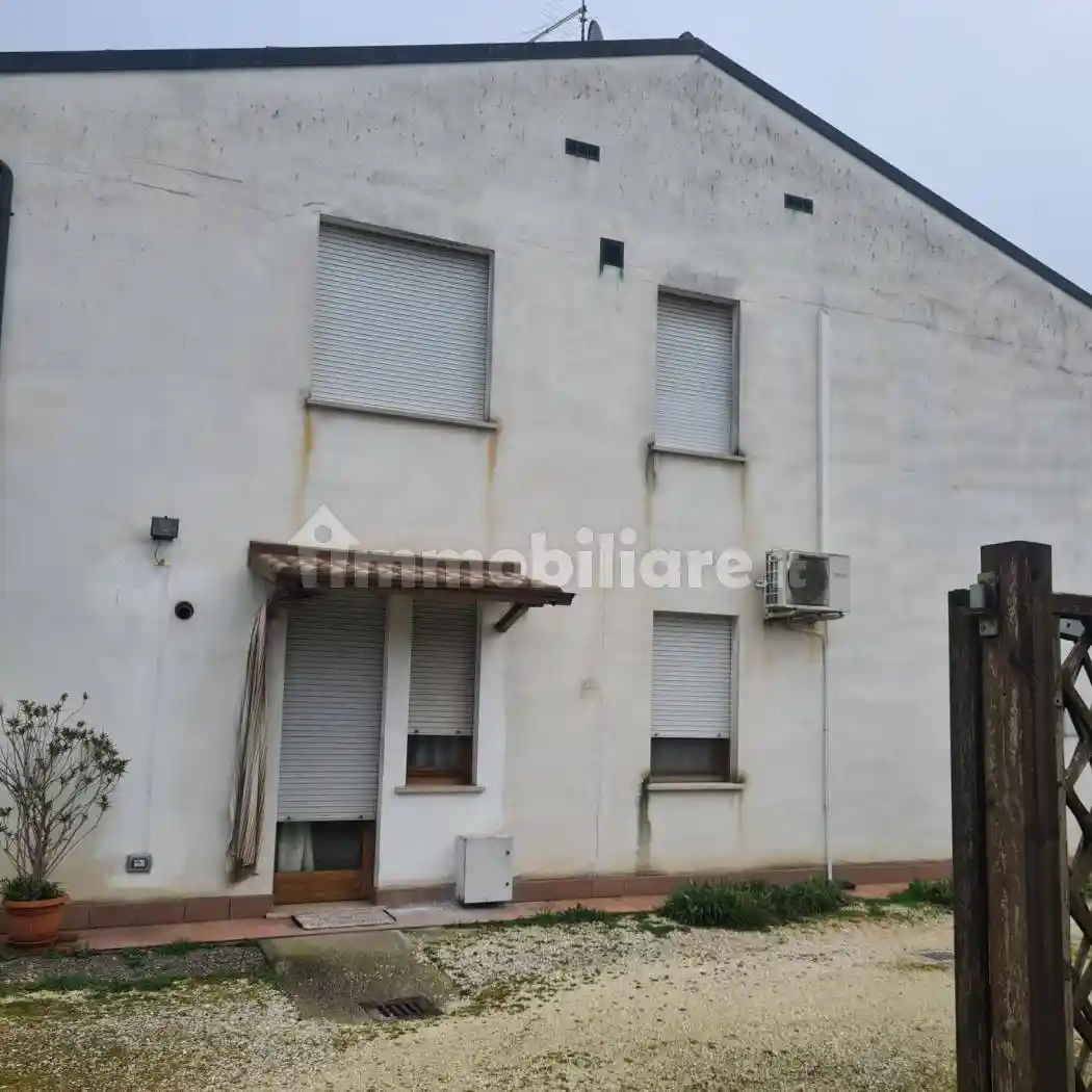 Casa indipendente in vendita a Ostiglia