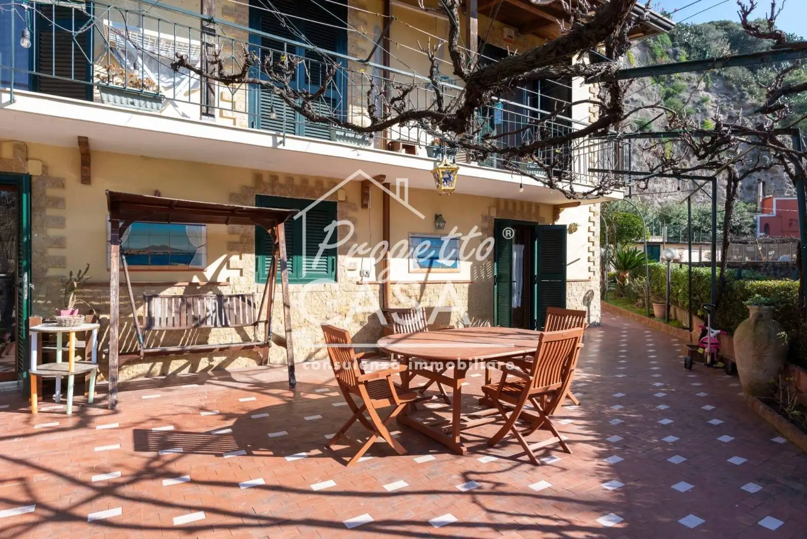 Casa indipendente in vendita a Pozzuoli