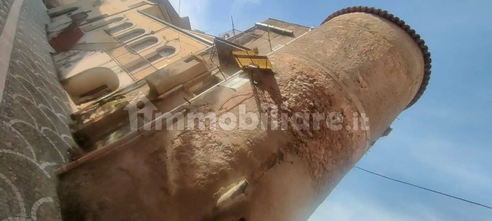 Palazzo - Edificio in vendita a Solopaca