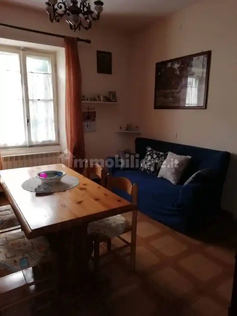 Palazzo - Edificio in vendita a Sant'Angelo del Pesco