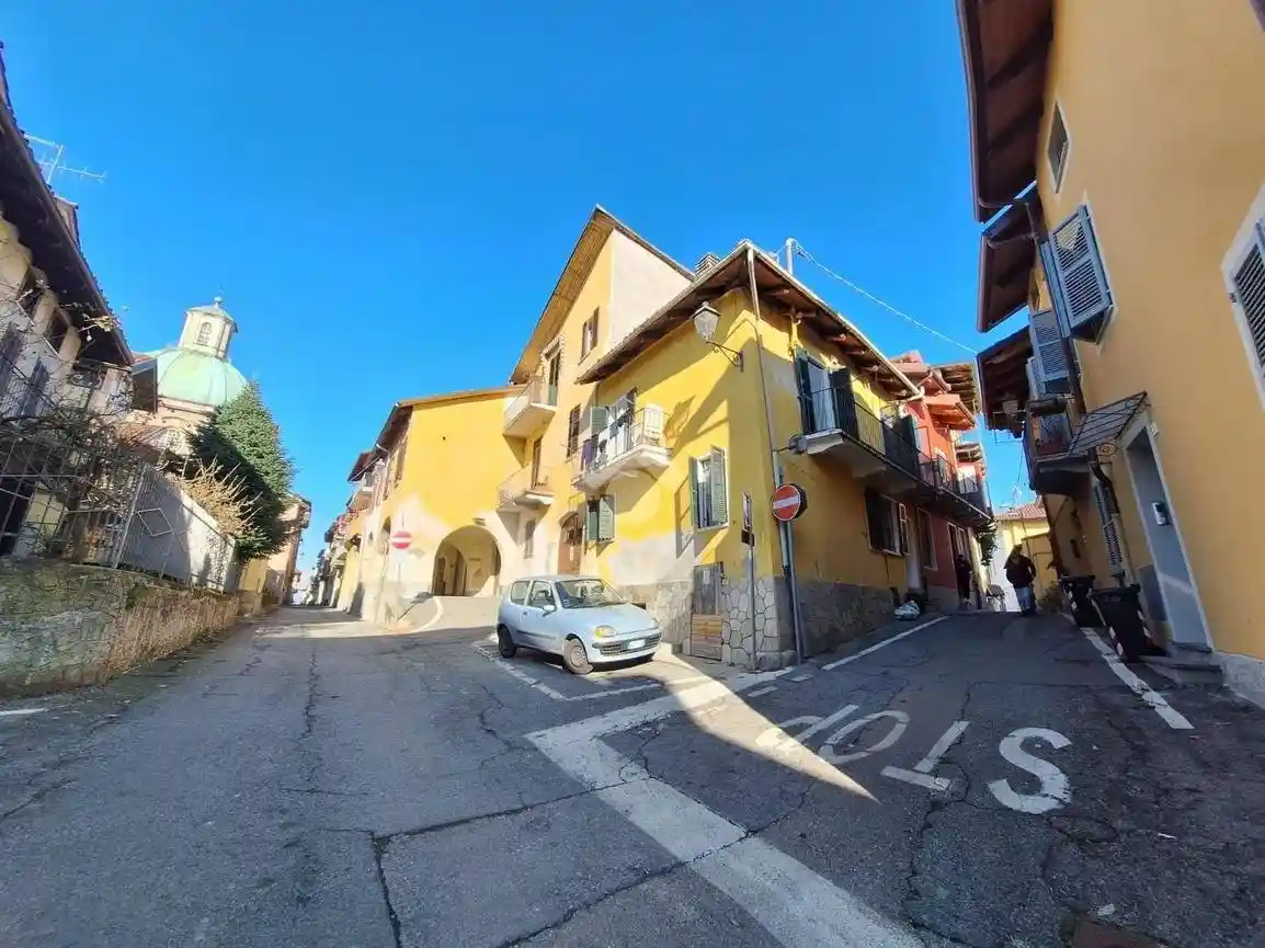 Casa indipendente in vendita a Gassino Torinese