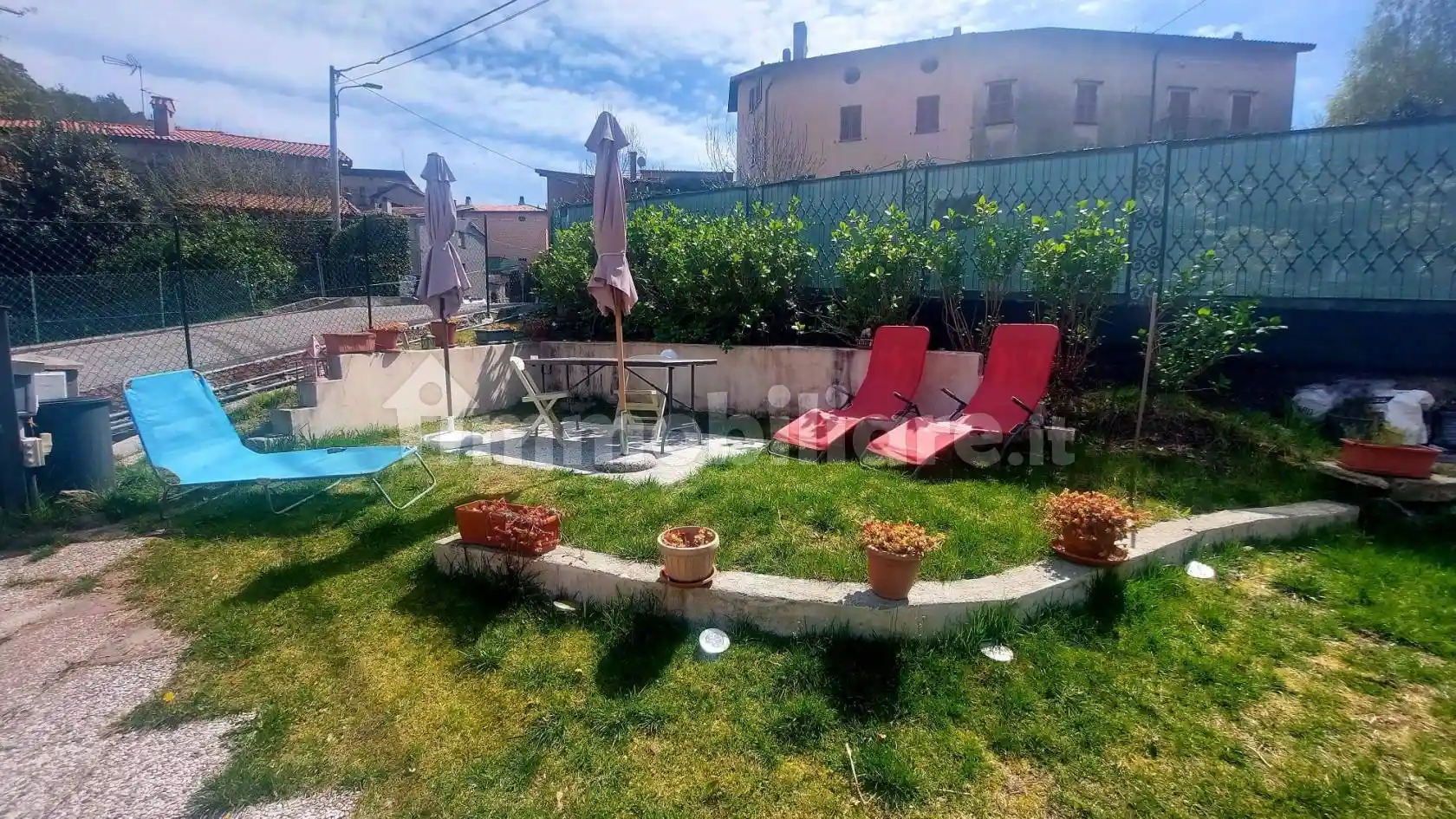 Villa in vendita a Montegrino Valtravaglia