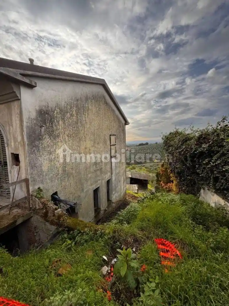 Villa in vendita a Larciano