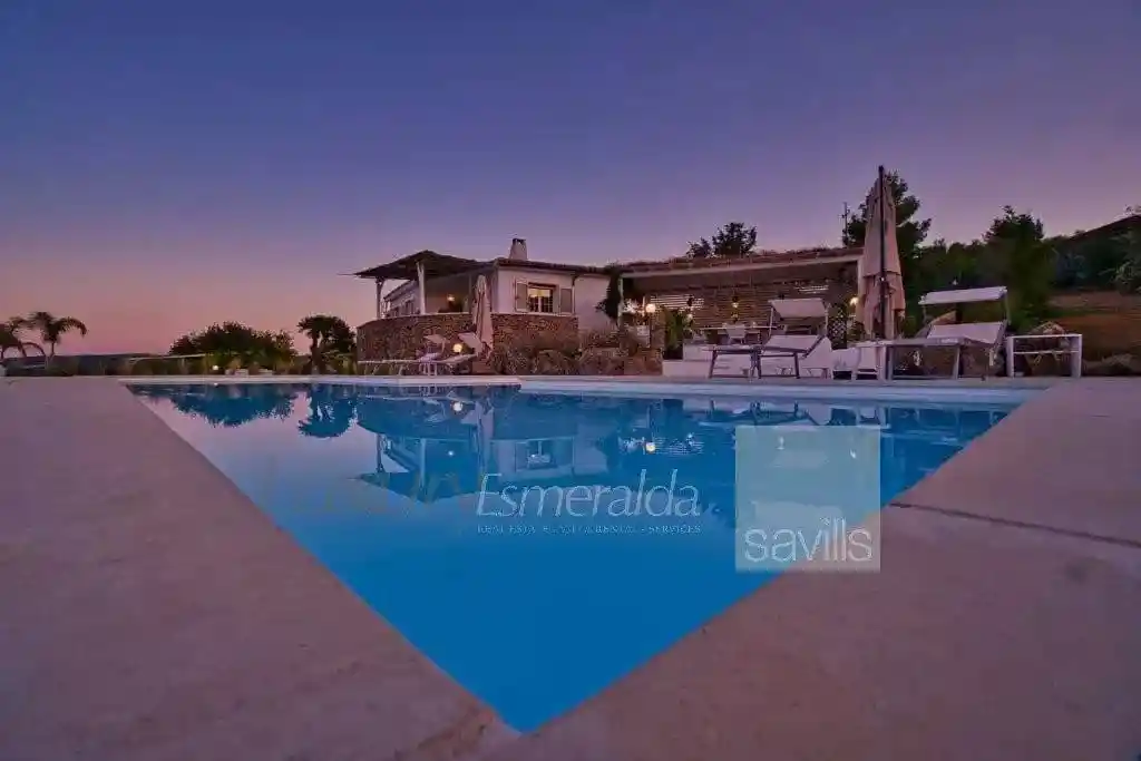 Villa in vendita a San Teodoro