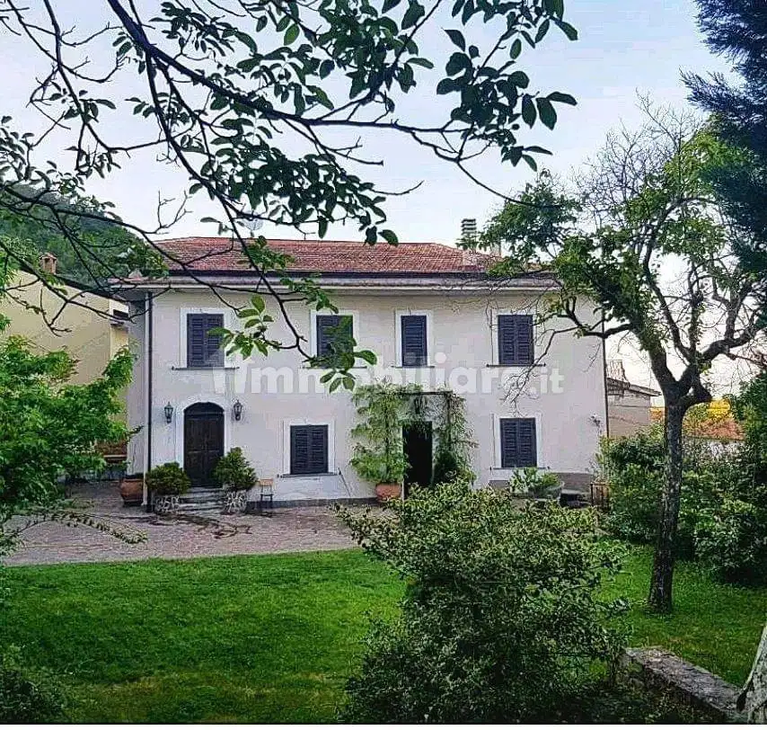 Villa in vendita a Roccamonfina