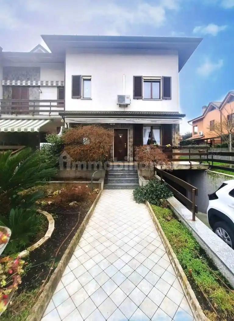 Villa in vendita a Gorgonzola