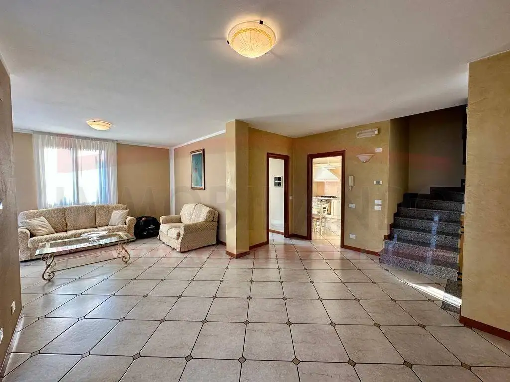 Villetta a schiera in vendita a Lograto