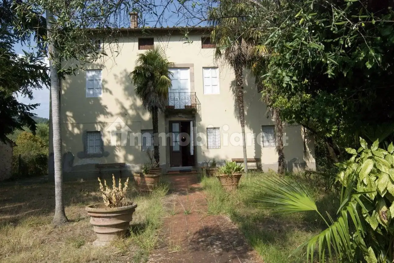Villa in vendita a Lucca