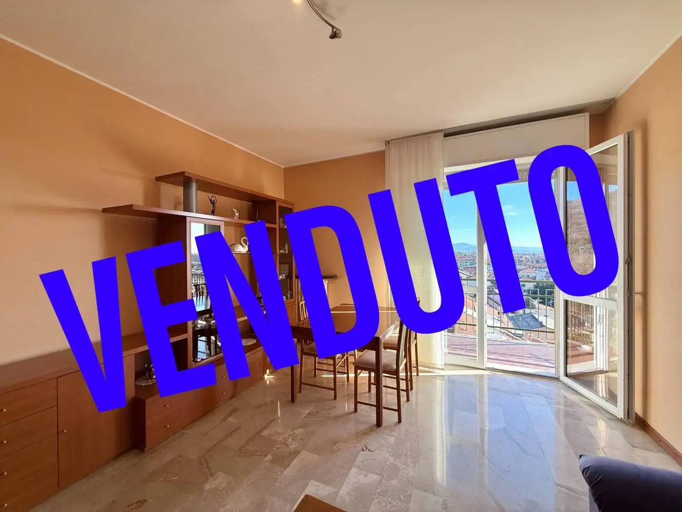 Appartamento in vendita a Carvico