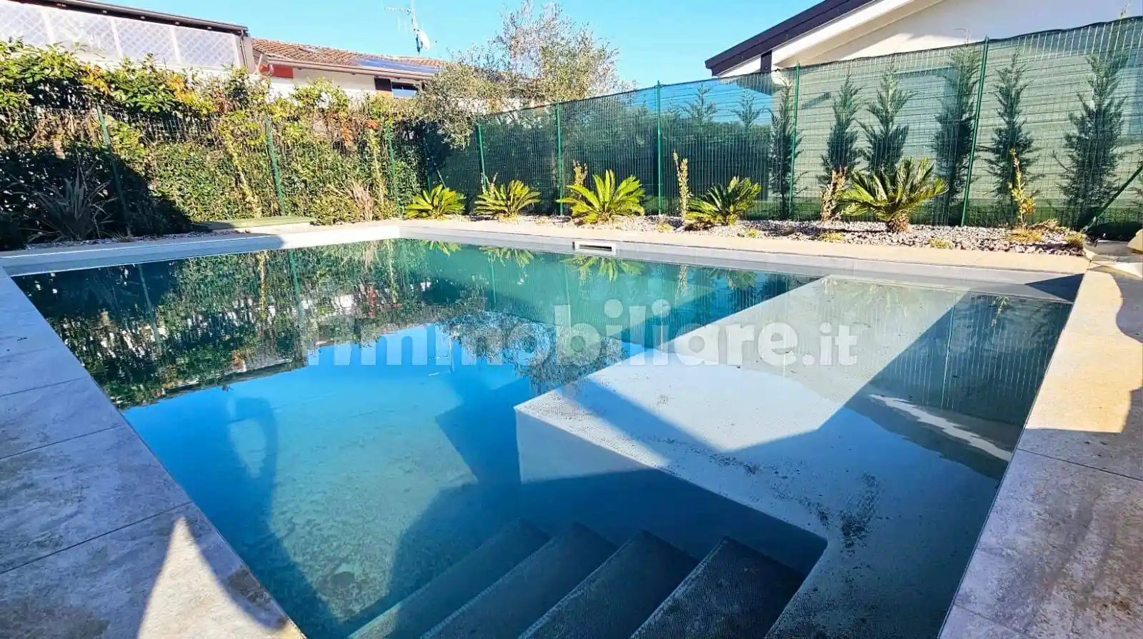 Villa in vendita a Manerba del Garda