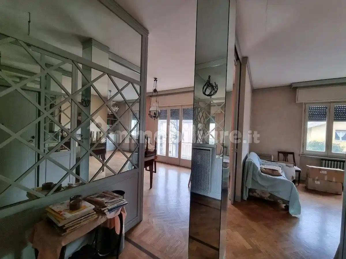 Appartamento in vendita a Parma