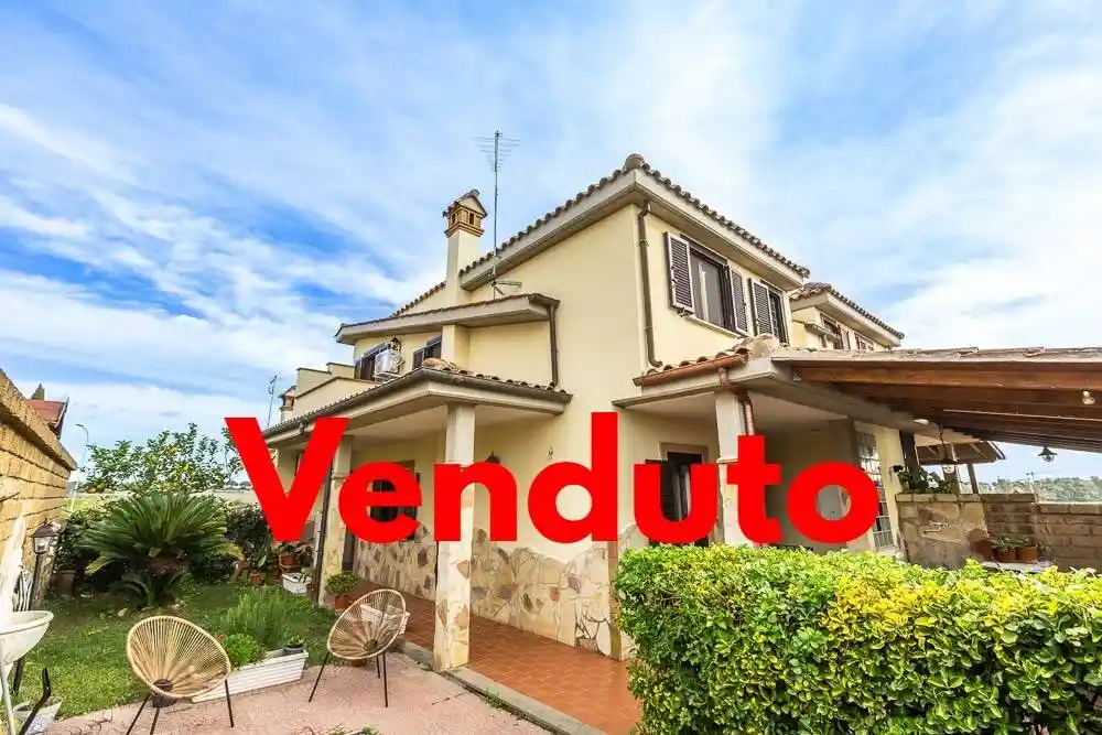 Villa in vendita a Ladispoli