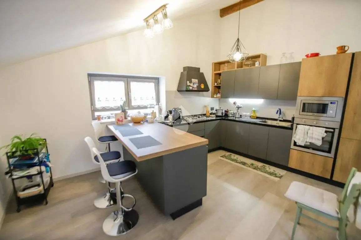 Quadrilocale via trieste 113, Centro, Bosconero - foto 2