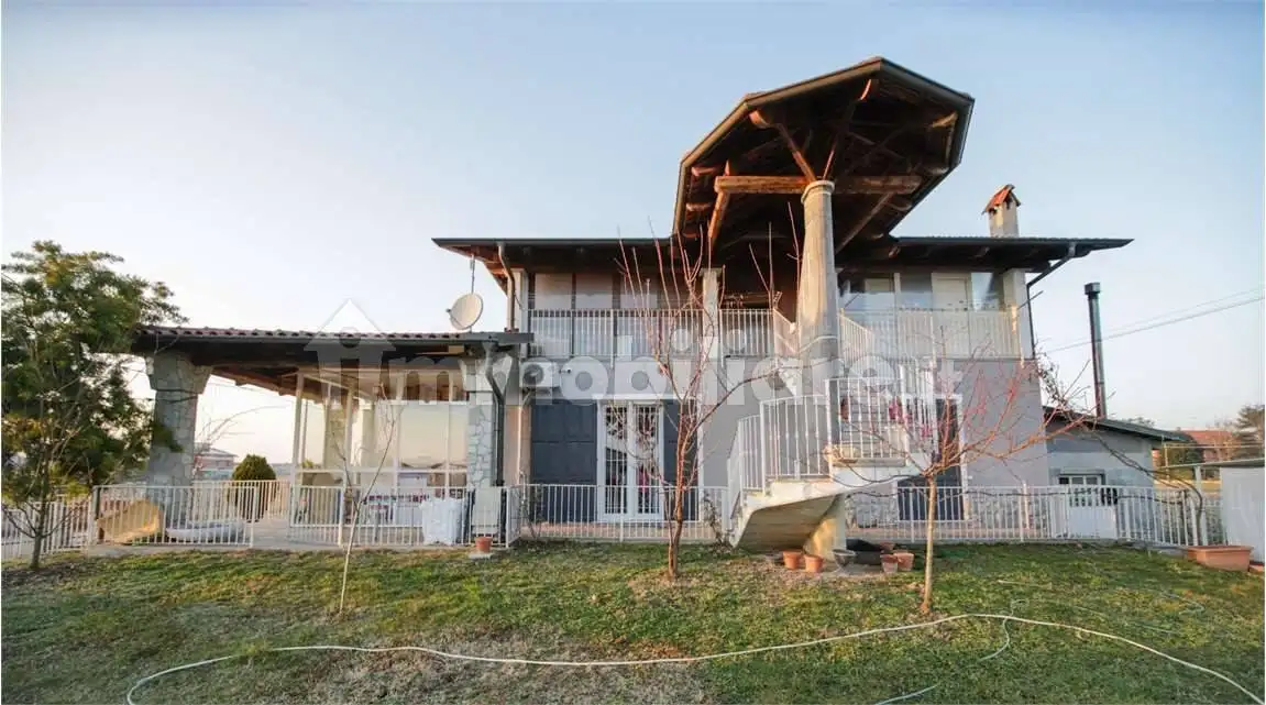 Villa in vendita a Bosconero