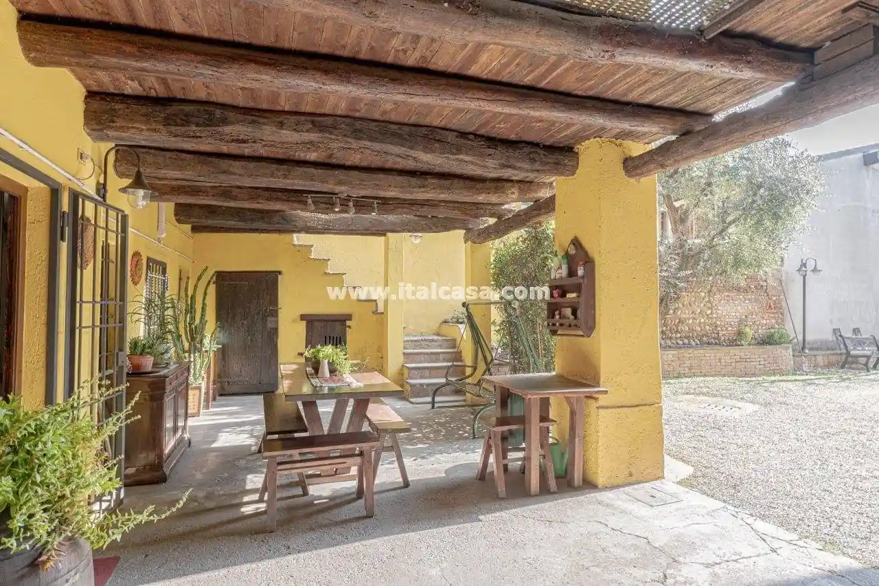 Rustico - Casale in vendita a Calvenzano