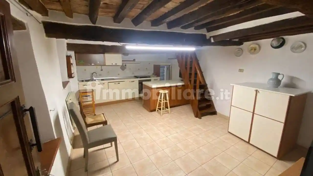 Appartamento in vendita a Roccastrada