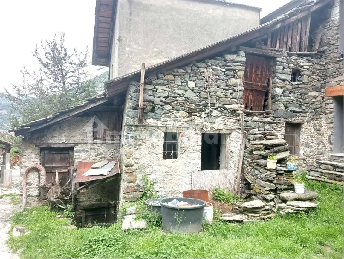 Rustico - Casale in vendita a Issogne