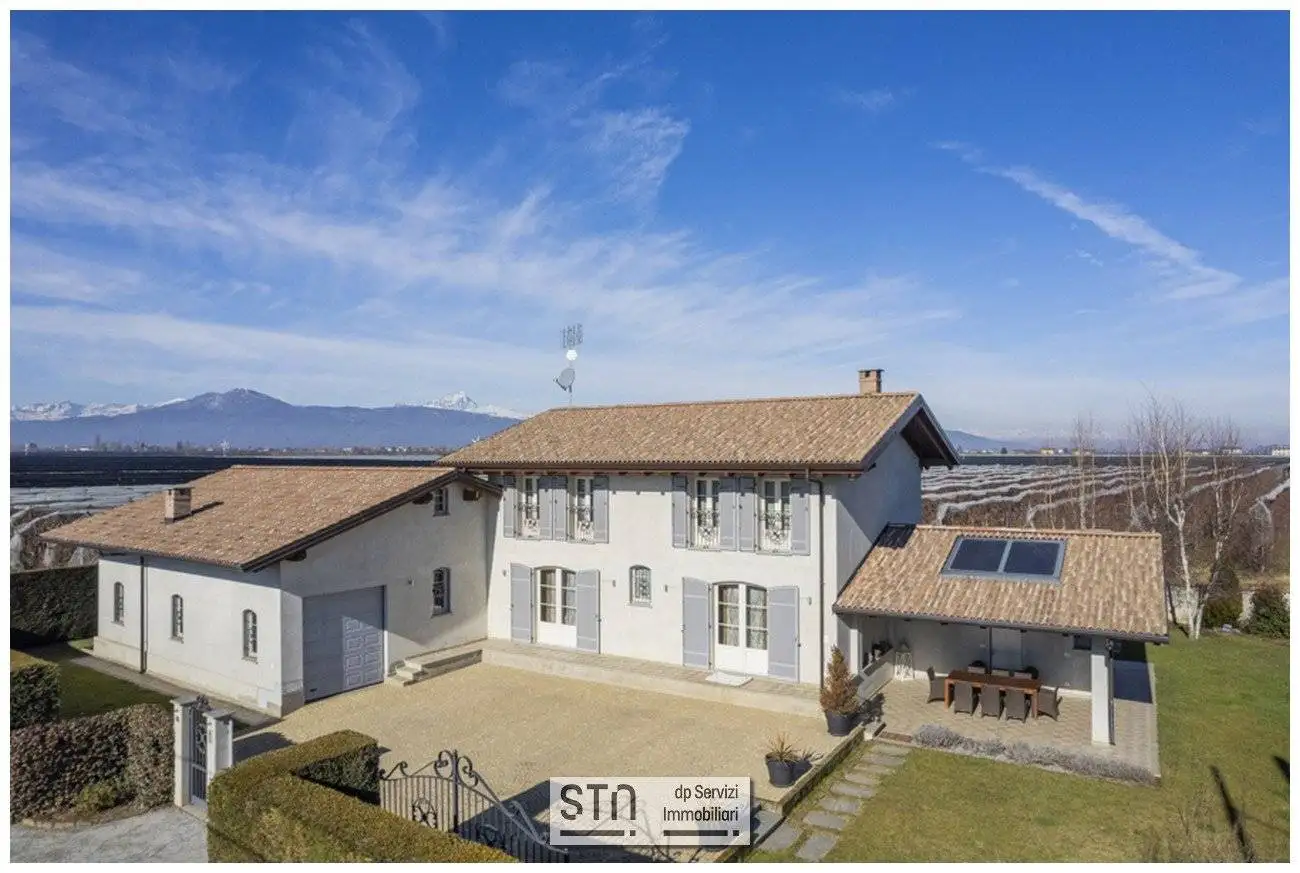 Villa in vendita a Cuneo