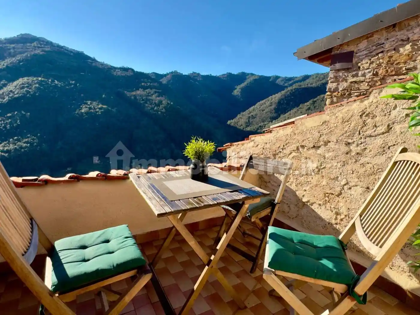 Appartamento in vendita a Apricale