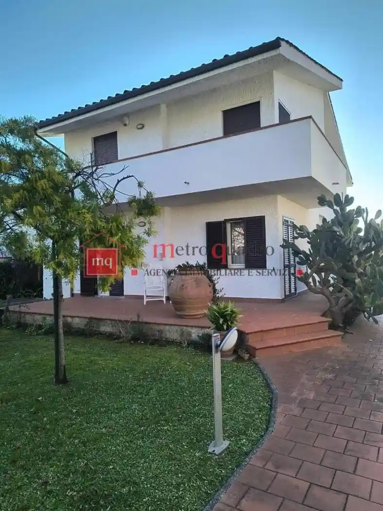 Villa in vendita a Pisa