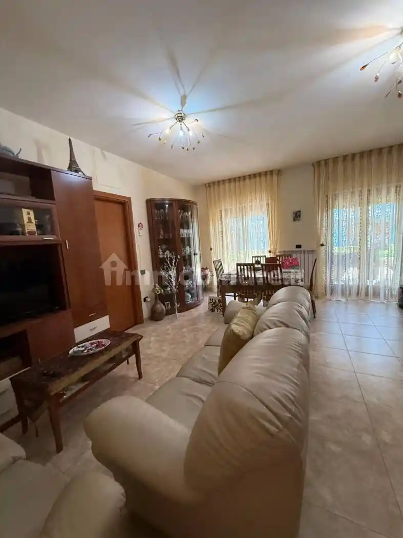 Quadrilocale via Nazioni Unite, Tufolo, Farina, Crotone - foto 3