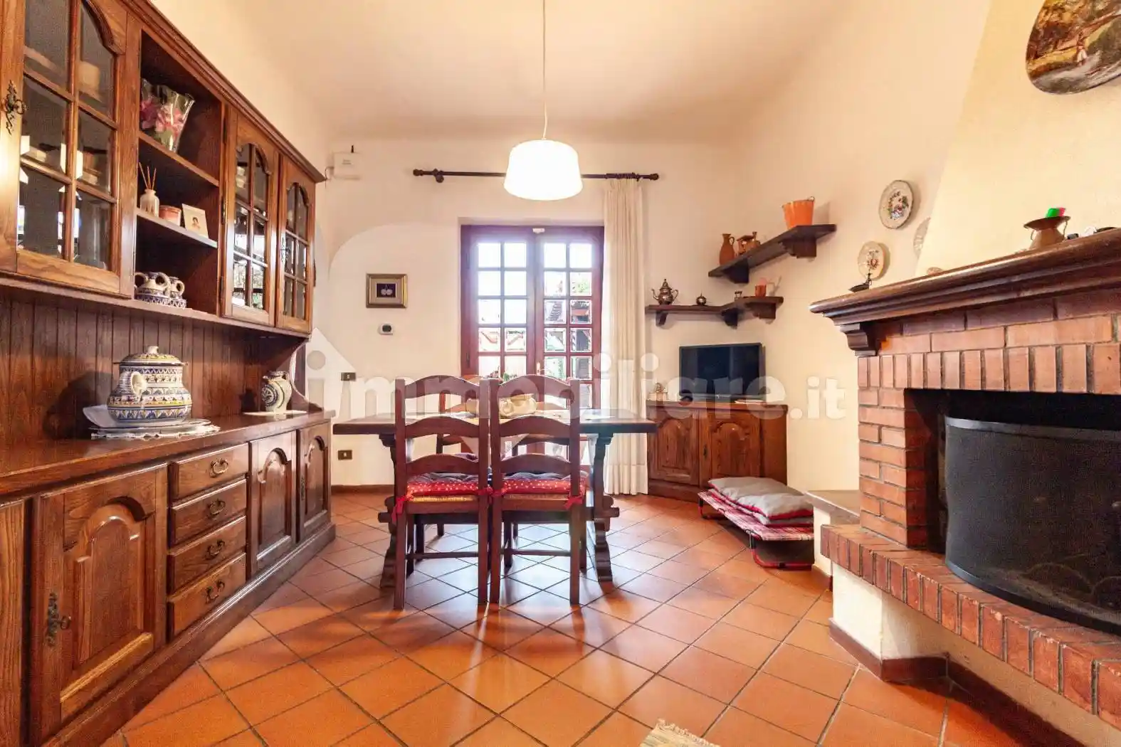 Casa indipendente in vendita a Cascina