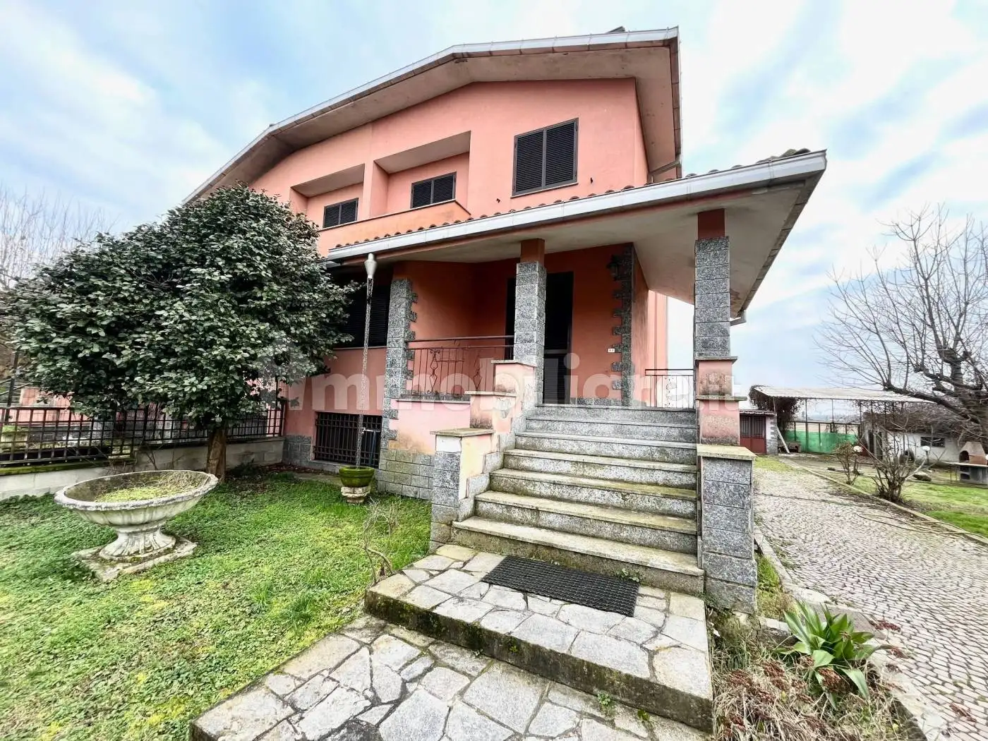 Villa in vendita a Borgo Vercelli