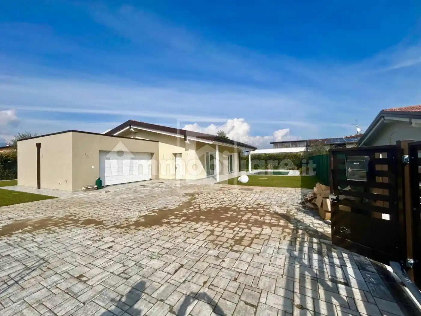 Villa unifamiliare via Gazzolo, Lido, Manerba del Garda - foto 3