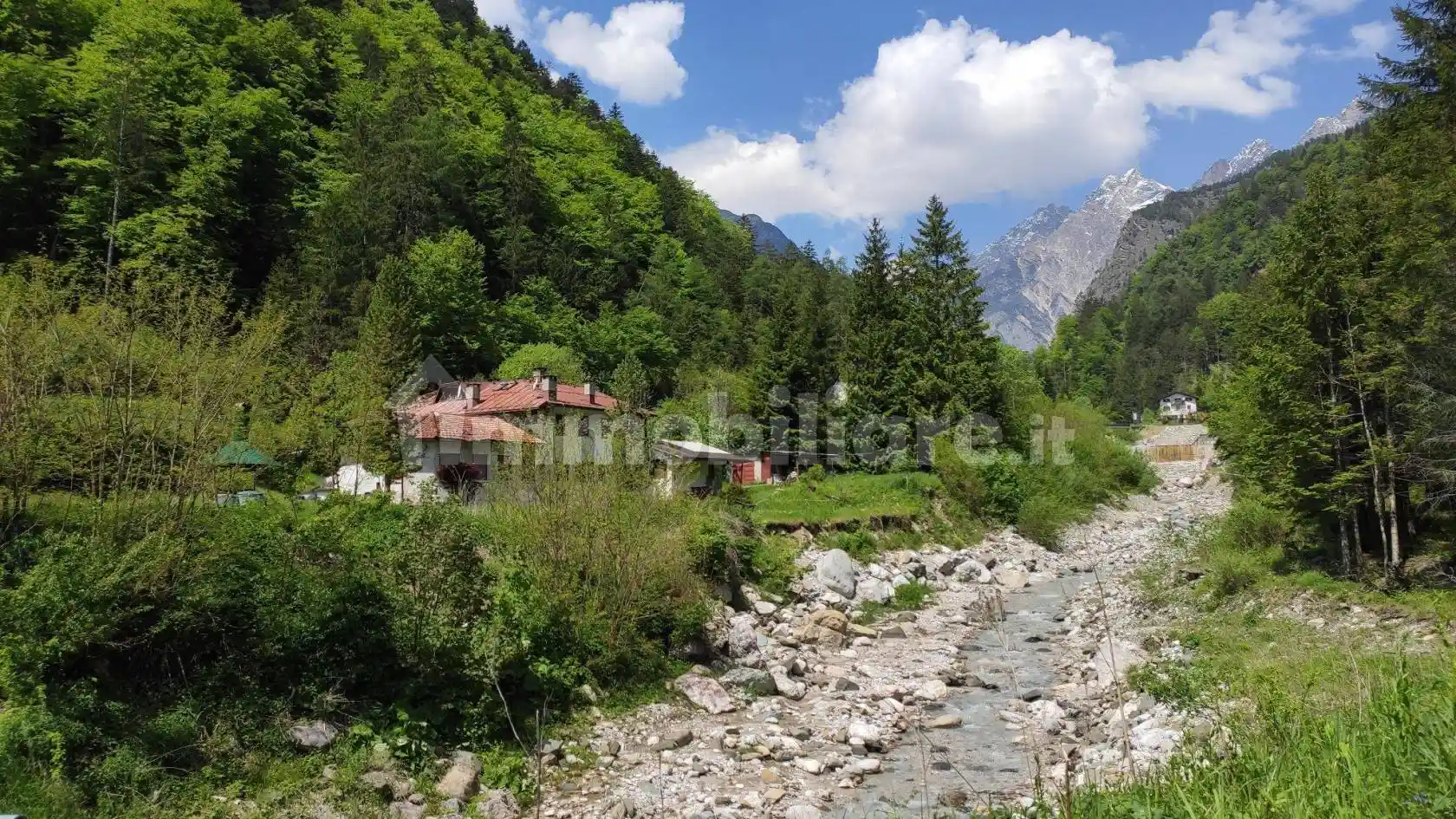 Villa unifamiliare via Caravaggio, Centro, Calalzo di Cadore - foto 3