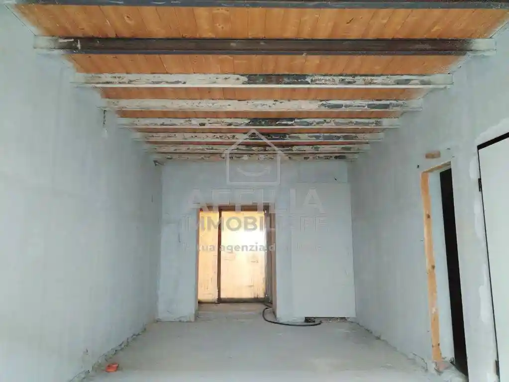 Appartamento in vendita a Jesi