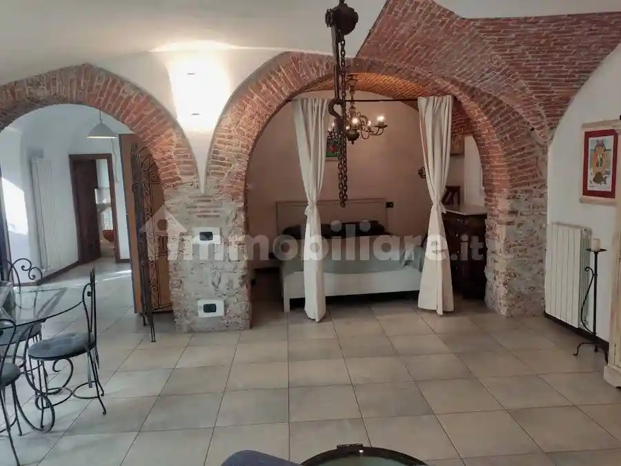 Appartamento in vendita a Finale Ligure