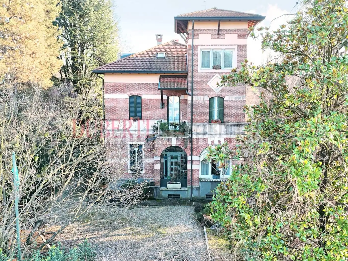 Villa in vendita a Castronno