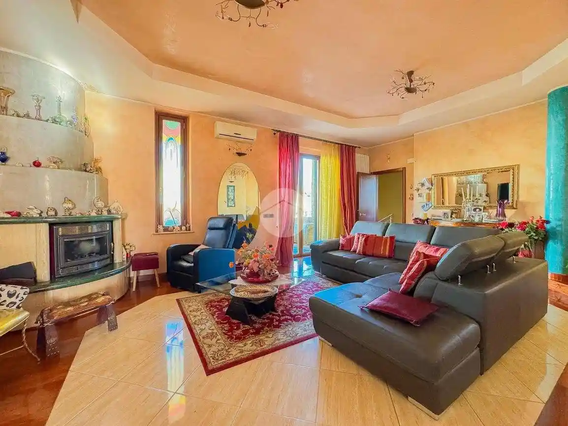 Villa unifamiliare via Gabriele Melozzi 12, Centro, Teramo - foto 2